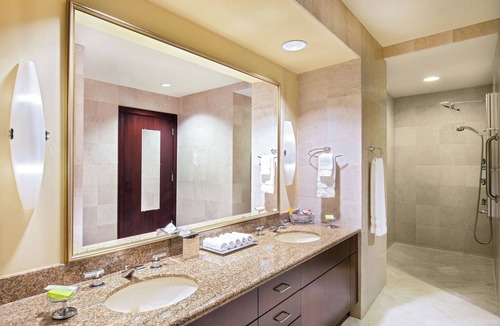 Central Square Hotel | Le Méridien Boston Cambridge