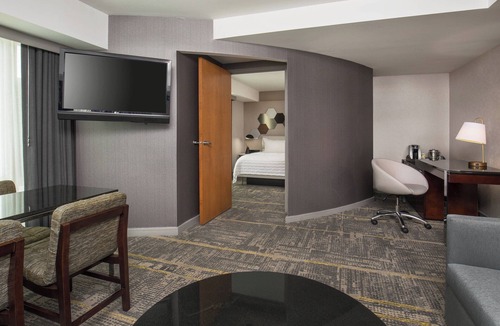 Central Square Hotel | Le Méridien Boston Cambridge