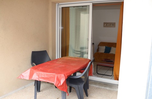 Orleans Apartment | Le Madeleine - Free Parking - Balcony - Fiber