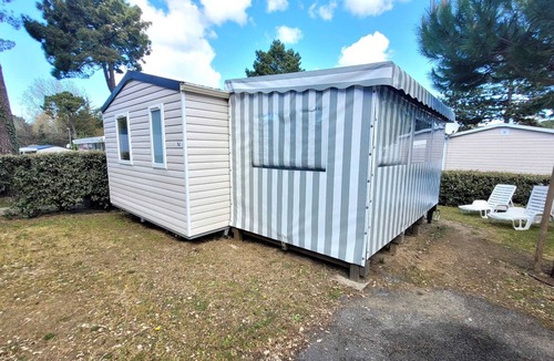 Saint-Jean-de-Monts Ski Chalet | Le Maesol - Camping du Bois Dormant