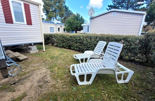 Saint-Jean-de-Monts Ski Chalet | Le Maesol - Camping du Bois Dormant