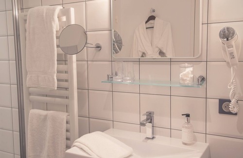 Dinan - Saint-Malo Hotel | Le Magic Hall