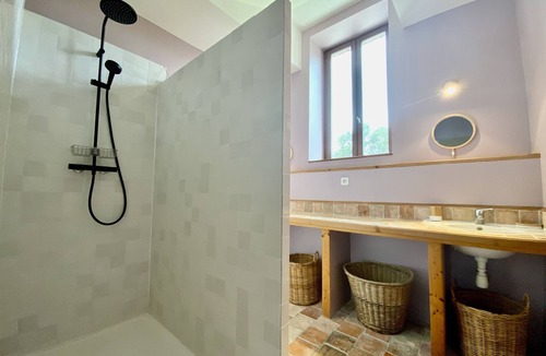 Castries House | Le Magnan - Great family home!
