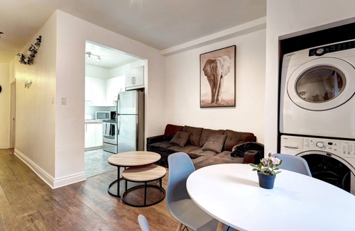 Sainte-Marie Apartment | Le Magnifique Near Downtown
