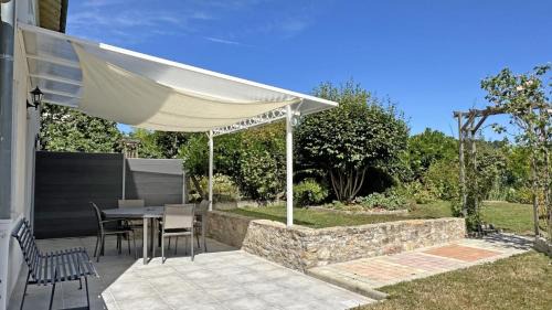 Couzeix House | Le magnolia