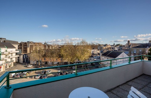 Mayenne Apartment | Le Mancini - Appt 1 chambre avec Parking et Terrasse