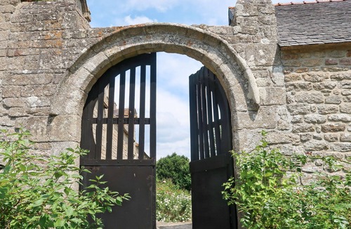 Pont-l'Abbe House | Le Manoir by Interhome