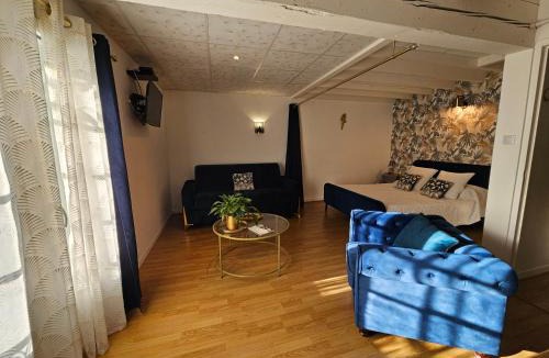 Cluny Bed & Breakfast | LE MANOIR- CLUNY