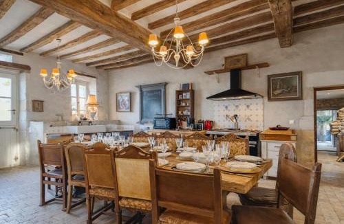 Belforet-en-Perche House | Le manoir de Saint-Ouen avec piscine chauffée intérieure
