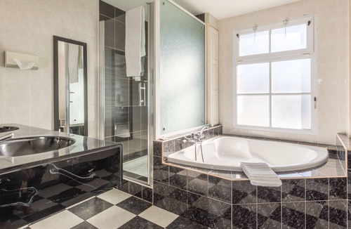 Challans Hotel | Le Manoir de l'Antiquite