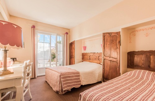 Challans Hotel | Le Manoir de l'Antiquite