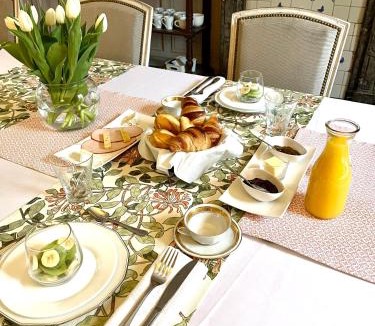 Saint-Loup-Hors Bed & Breakfast | Le Manoir des Doyens