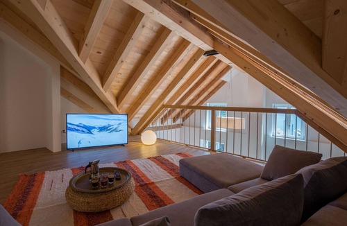 Wengen Apartment | Le Manoir Penthouse - spacious, new and central location