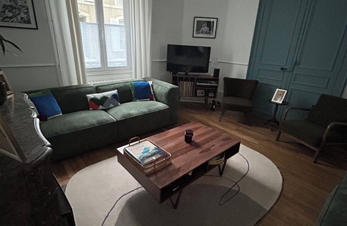 Flore House | Le Mans Gem with Garage & Garden - Motorsport Fans Welcome