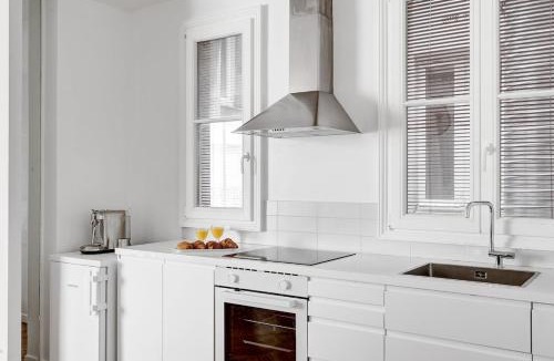 Saint-Merri Apartment | Le Marais élégant
