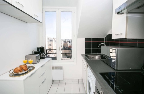 Arts-et-Metiers Apartment | Le Marais - 1BR by Pompidou