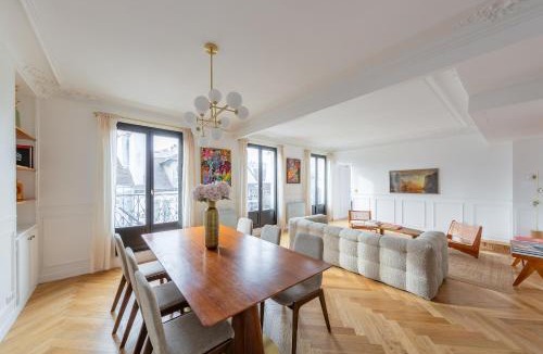 Marais Apartment | Le Marais - Iconic Penthouse with Balcony
