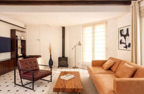 Quartier de la Folie-Mericourt Apartment | Le Marais - Premium family apartment for 6