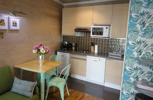 Saint-Gervais Apartment | Le Marais Prestigious Great Apt, Balcony, AIR COND.