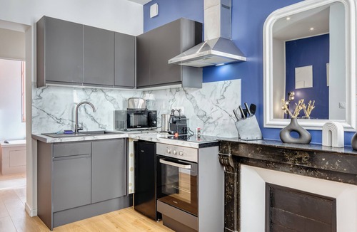 Quartier Vieux Marche-Cathedrale Apartment | Le Marie, superbe studio avec balnéo au coeur de Rouen