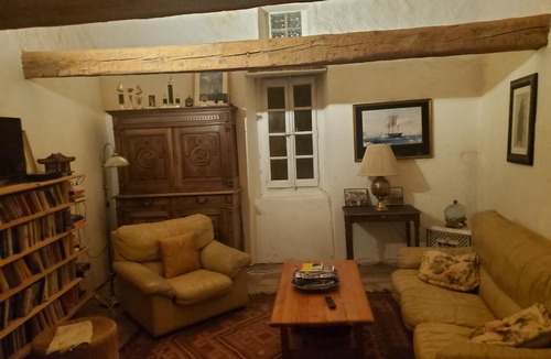 Saint-Chinian House | Le Marin
