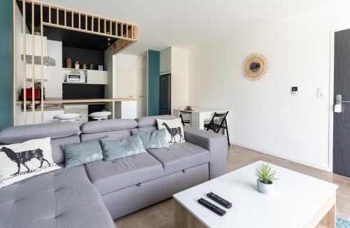 Montaigu Apartment | Le Marnier - Moderne & Central