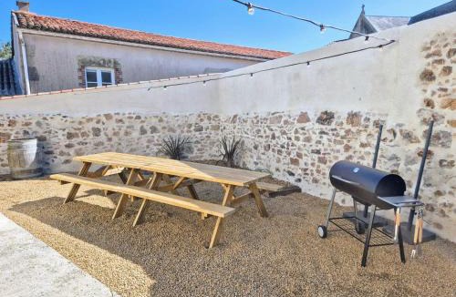 Saint-Mars-la-Reorthe House | Le Marsiluga Maison 12 pers à 6 min du Puy du Fou