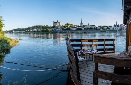 Saumur Boat Rental | Le Martin Pêcheur: Luxurious ecolodge boat