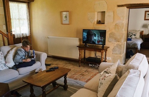 Le-Petit-Pressigny Cottage | Le Martinet - Cosy 2-Bedroom Cottage
