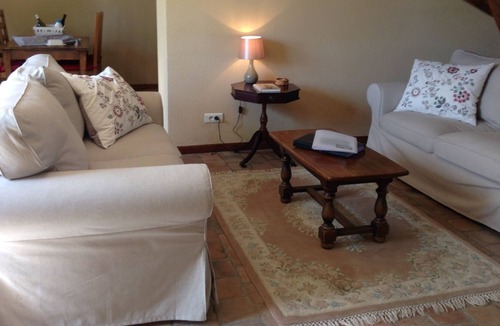 Le-Petit-Pressigny Cottage | Le Martinet - Cosy 2-Bedroom Cottage