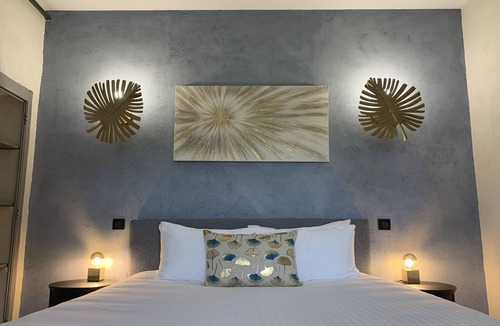 Lioux Bed & Breakfast | Le Mas aux cedres