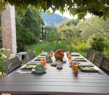 Seguret Bed & Breakfast | Le Mas Carré Séguret