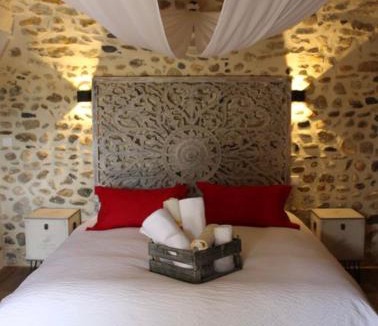 Saint-Victor-de-Malcap Bed & Breakfast | Le Mas Charamèlia