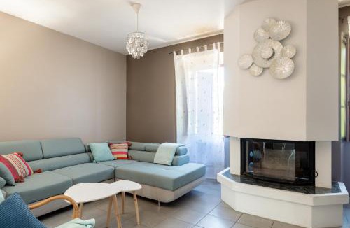 Aubenas House | Le Mas Coste