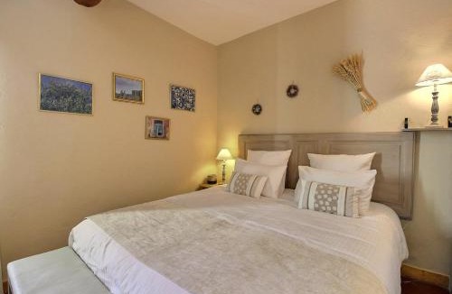 Roquemaure Bed & Breakfast | Le Mas Cothy en Provence