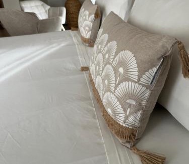 Saint-Julien-de-Cassagnas Bed & Breakfast | LE MAS de PAUL