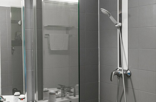 Lezignan-Corbieres Hotel | Le Mas De Gaujac