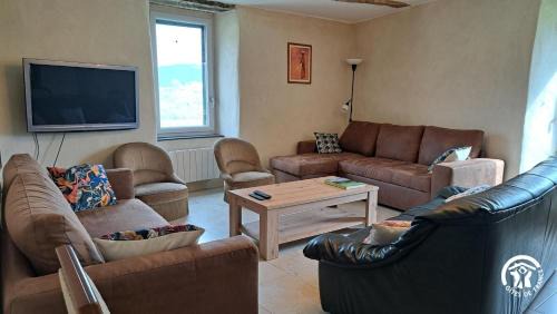 Saint-Izaire House | Le Mas De Jacquet