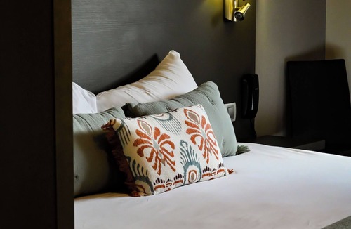 La Roque-d'Antheron Hotel | Le Mas de Jossyl