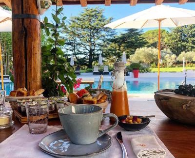 Bellegarde Bed & Breakfast | Le Mas de l'Espérance - Chambres d'hôtes de Prestige