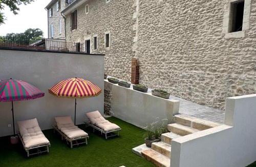 Aramon House | Le Mas de le Vernède