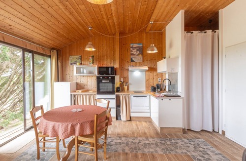 Bessas House | Le Mas de Peyraube – La Voûte des Oliviers: Stone & Wood Charm, Panoramic Views