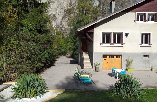 Le Bourg-d'Oisans House | LE MAS DES ALBERGES.