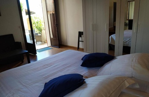 Graveson Hotel | Le Mas des Amandiers