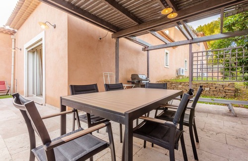 La Cadiere-d'Azur House | Le Mas des Bouteillans “Les Myrtes” with Wi-Fi and Air Conditioning