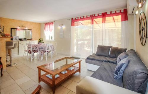 Rousset-les-Vignes House | Le Mas Des Collines