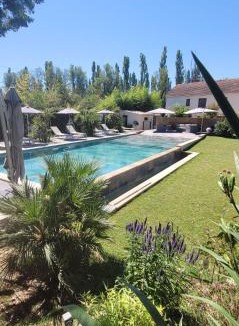 Cabannes House | Le Mas des Mirabelles