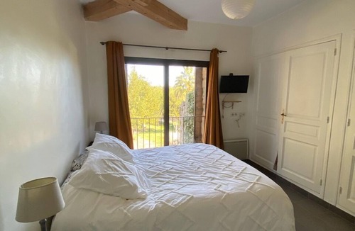 Lezignan-Corbieres Villa | Le Mas des Oliviers for 6 people