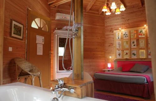 Cros Bed & Breakfast | Le Mas Des Pots Rouges