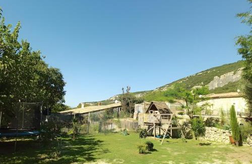 Seynes House | Le Mas Du Bouquet